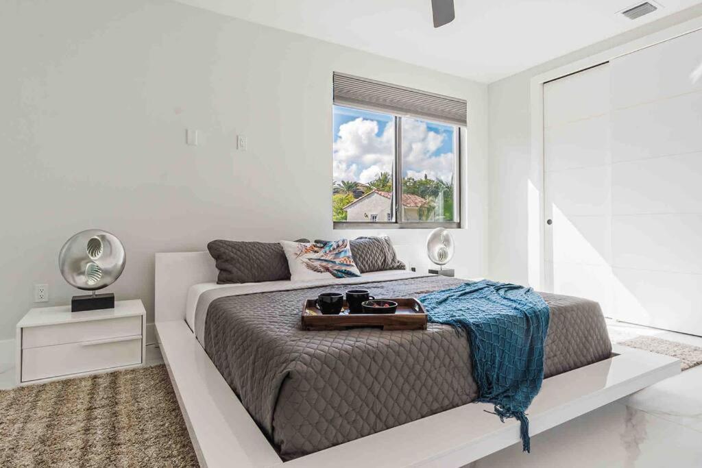 Luxury Paradise Walk To Las Olas -5 Mins To Beach Fort Lauderdale Bagian luar foto