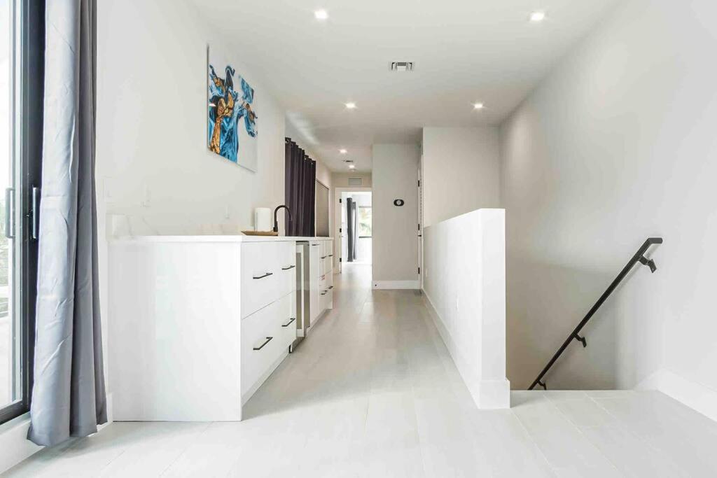 Luxury Paradise Walk To Las Olas -5 Mins To Beach Fort Lauderdale Bagian luar foto